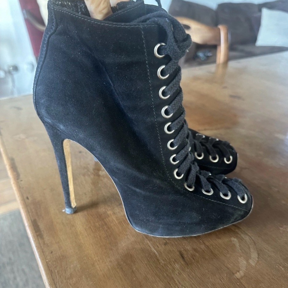 Giambattista Valli Black Suede Heels